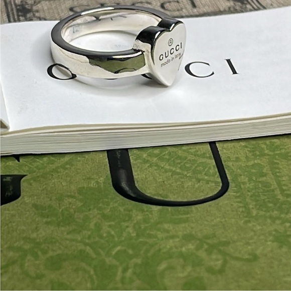 🔥❤️ TRADEMARK RING WITH HEART PENDANT - Picture 7 of 7